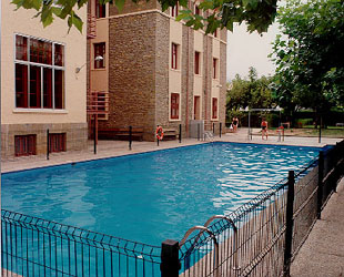 Swimming pool - Residence in Jaca